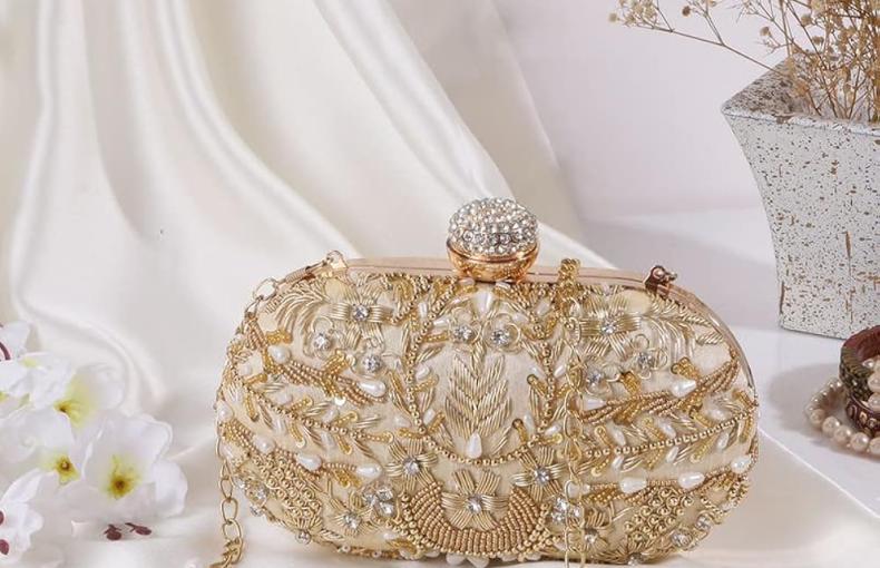 Sexy Clutches: How to Buy & Wear a Designer Clutch Bag
